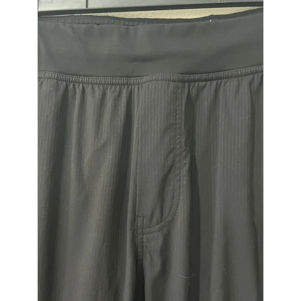 Lululemon Mens Black Textured Athletic Cargo Pants Size L